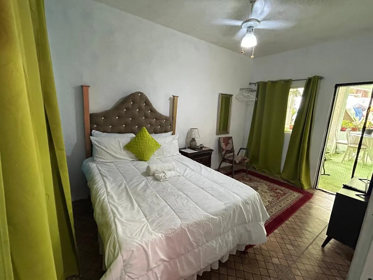 Caldo Tours Hotel Ewarton 0*,