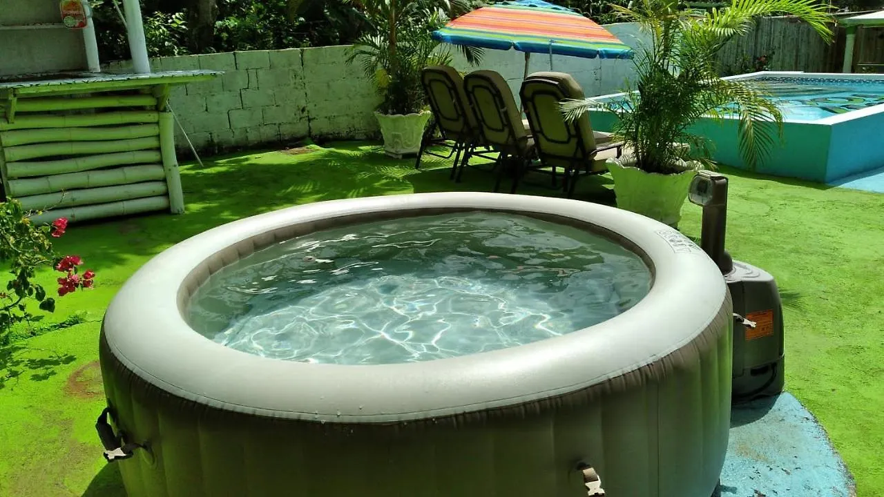 Caldo Tours Hotel Ewarton 0*,  Jamaica