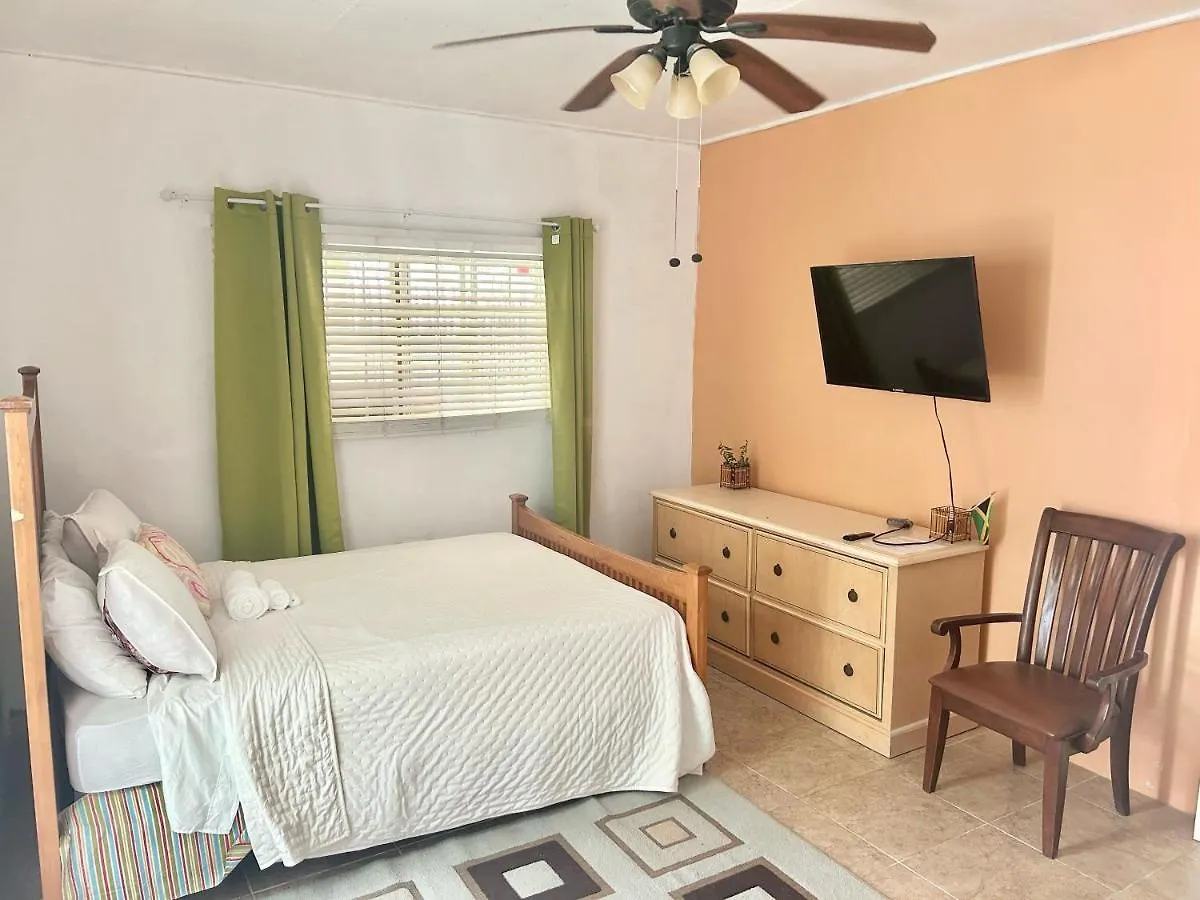 Guest house Caldo Tours Hotel Ewarton