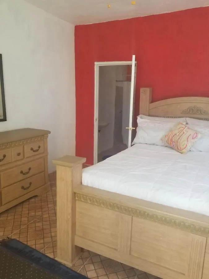 Caldo Tours Hotel Ewarton Guest house
